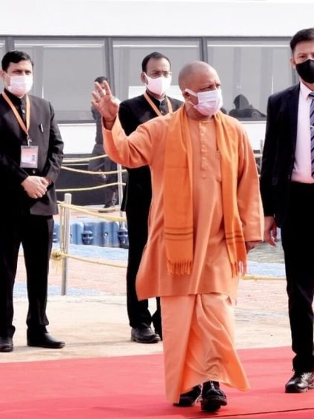 cropped-yogi-modi-ji.jpg